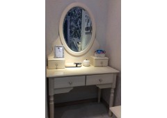 Столик туалетный M&K MK-4615-IV (Слоновая кость)